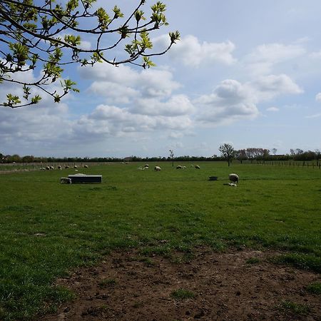 De Wijde Verten Oostkapelle Buitenkant foto